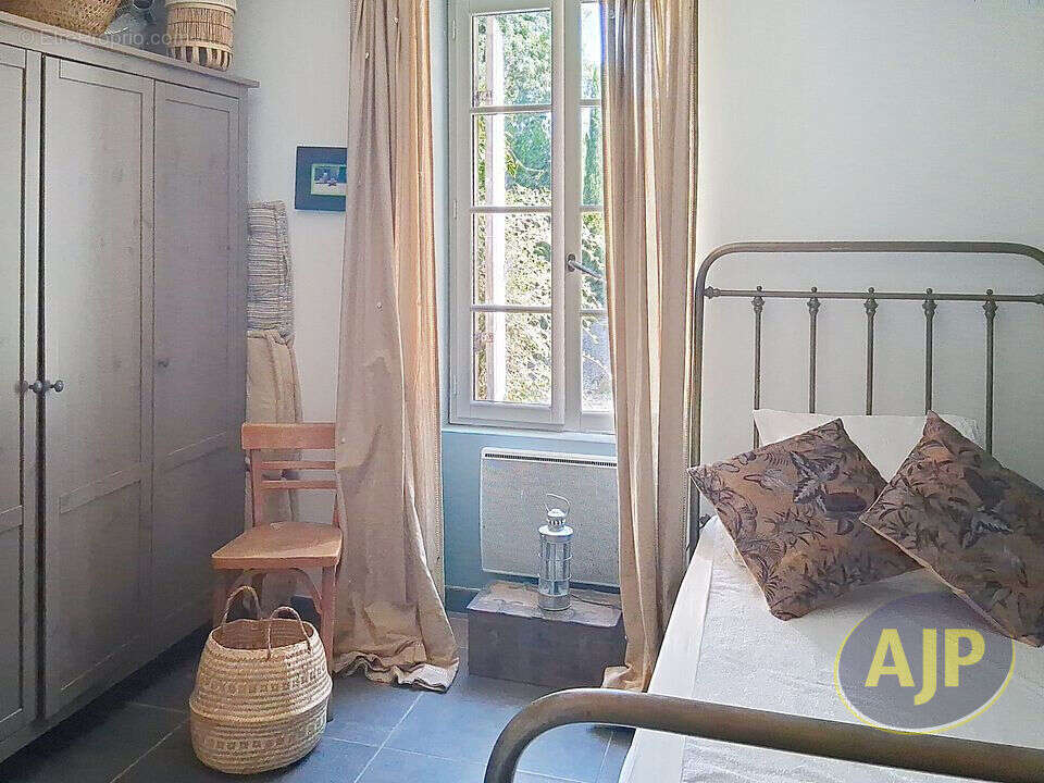 Maison à SAINT-CHRISTOLY-MEDOC