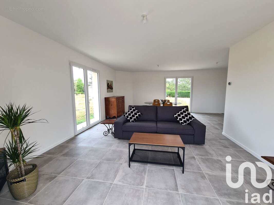 Photo 9 - Maison à LES ESSARDS