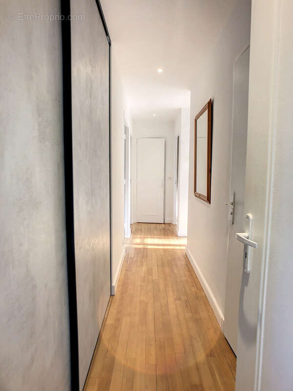 Appartement à BOUGIVAL