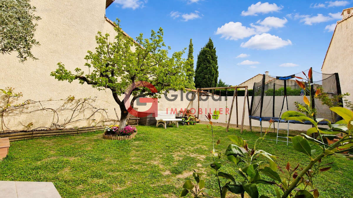 Maison 4 chambres avec jardin et garage  Lançon-Provence (13680) - photo 5