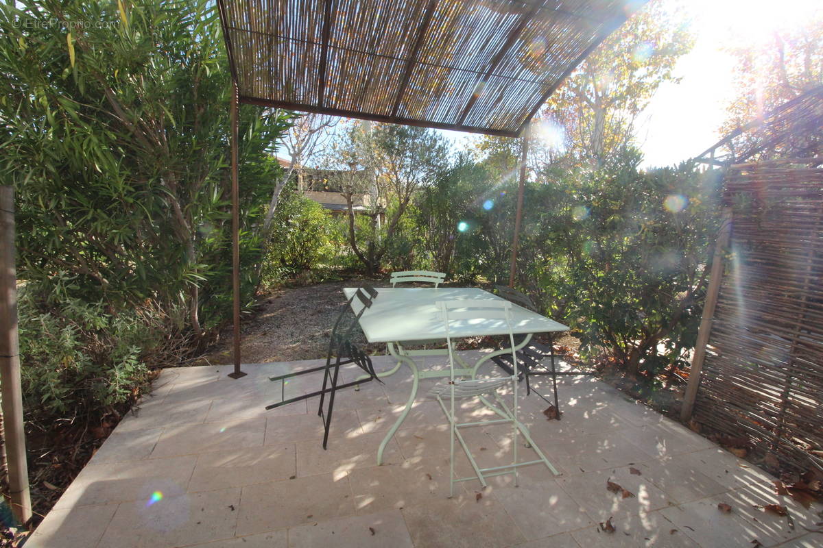 Maison à SAINT-LAURENT-DE-LA-CABRERISSE