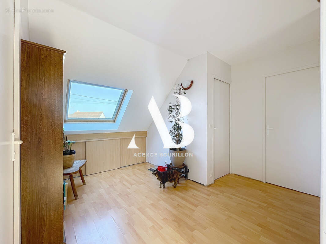 Maison à LA CHAPELLE-RABLAIS