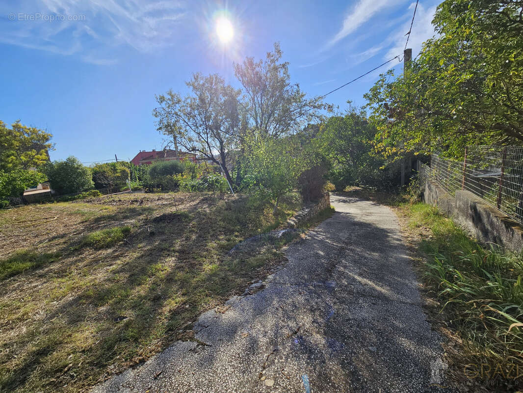 Terrain à LA SEYNE-SUR-MER