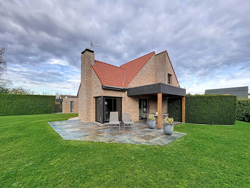 Maison à NEUVE-CHAPELLE