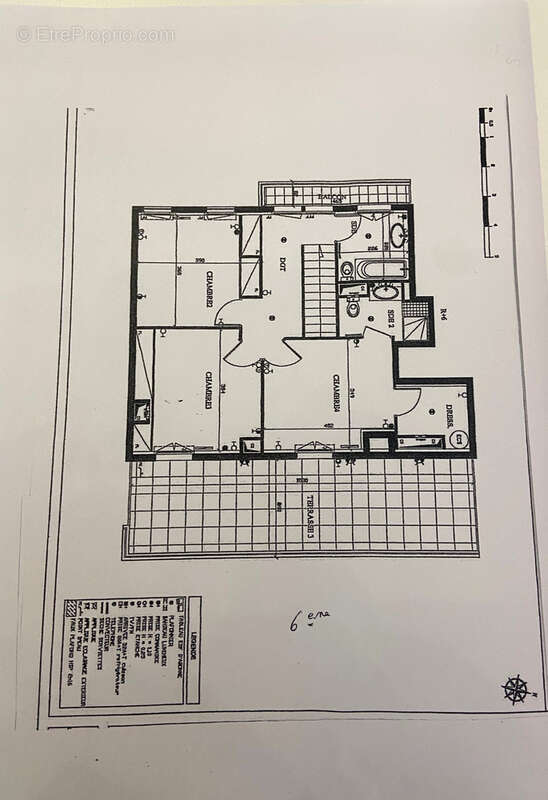 Appartement à COURBEVOIE