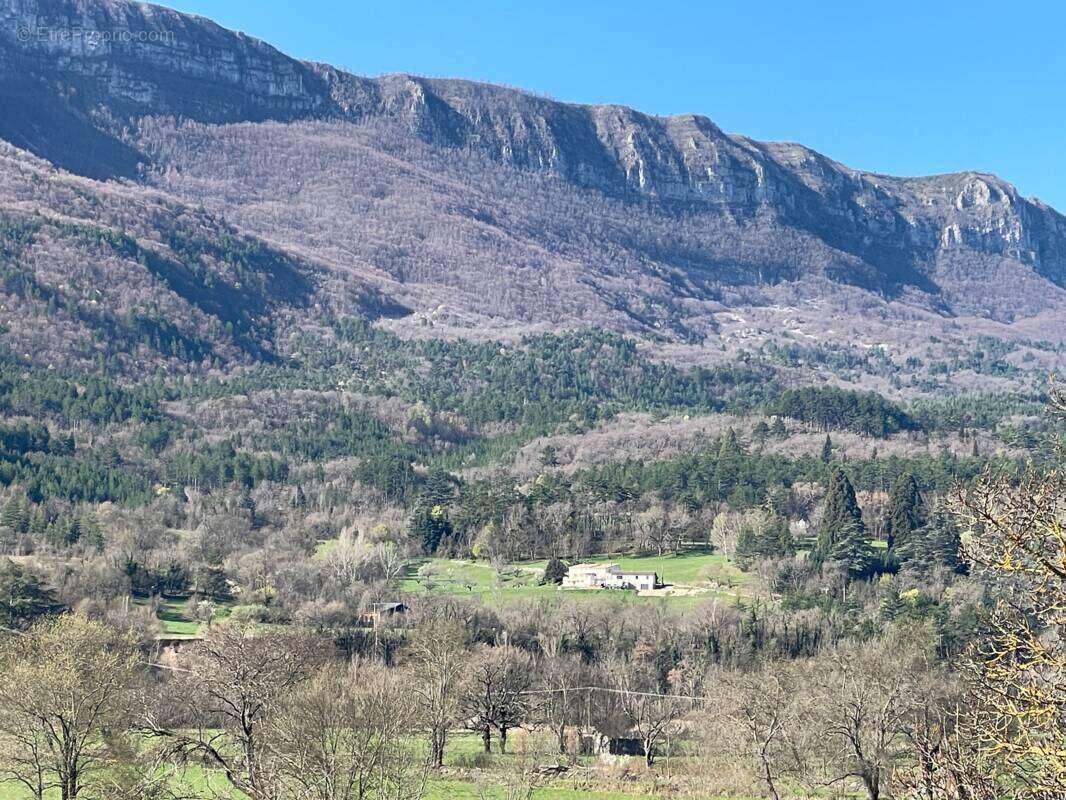 Maison à NOYERS-SUR-JABRON