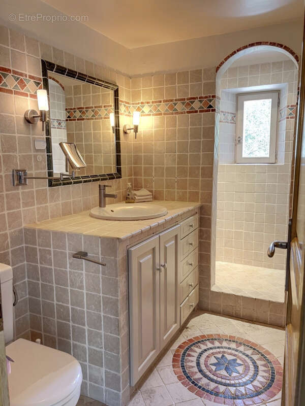 Maison à LA GARDE-FREINET