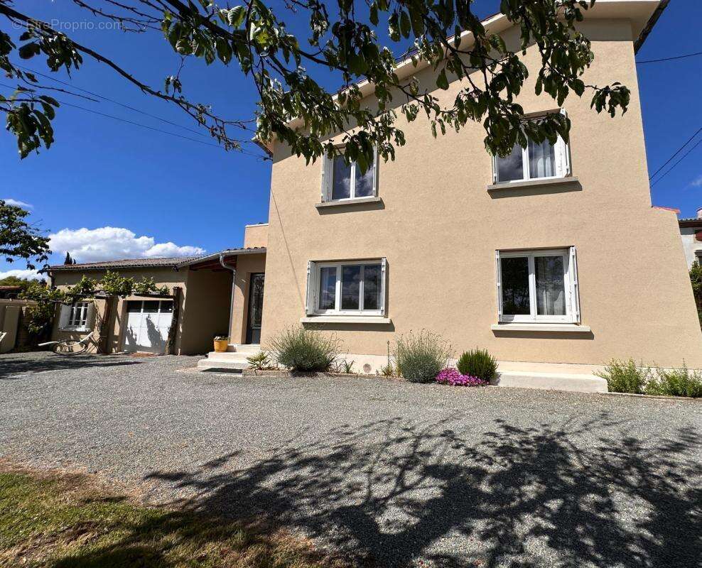 Maison à CAILHAU