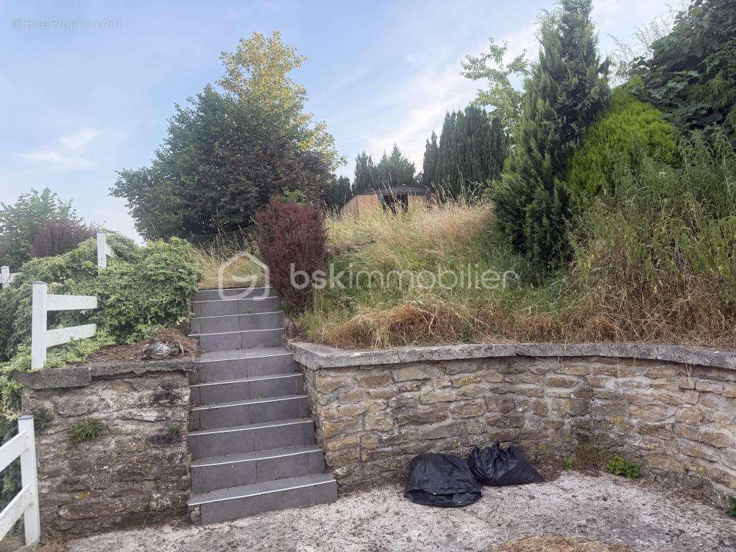 Jolie maison d'habitation dans endroit calme - photo 2