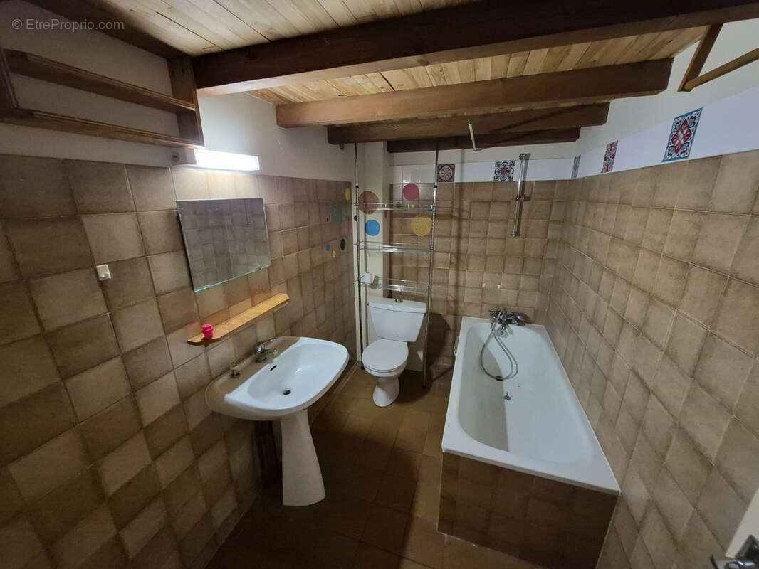 Appartement à CHAMPAGNE-EN-VALROMEY