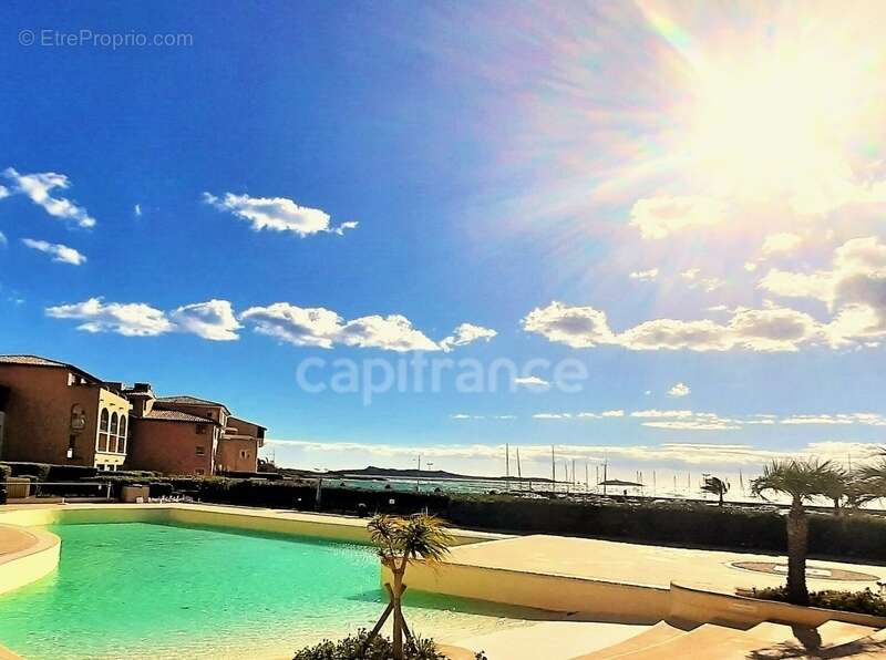 Appartement à SIX-FOURS-LES-PLAGES