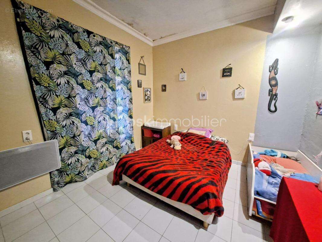 Maison à LES SALLES-DU-GARDON