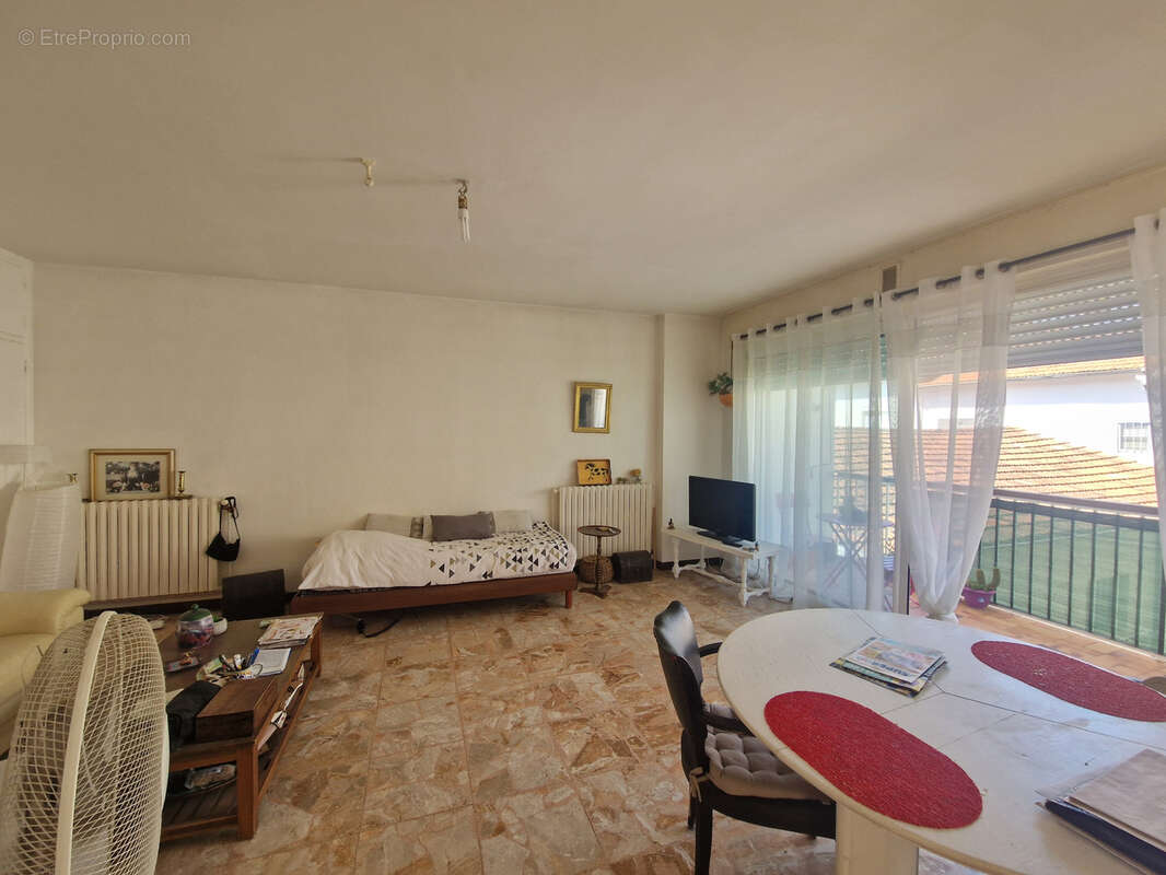 Appartement à NYONS