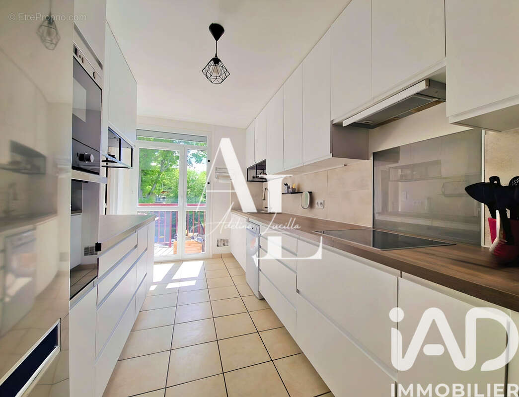 Photo 5 - Appartement à VELIZY-VILLACOUBLAY