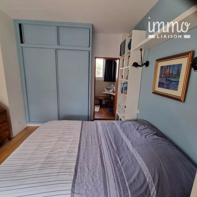 Maison à L'HAY-LES-ROSES