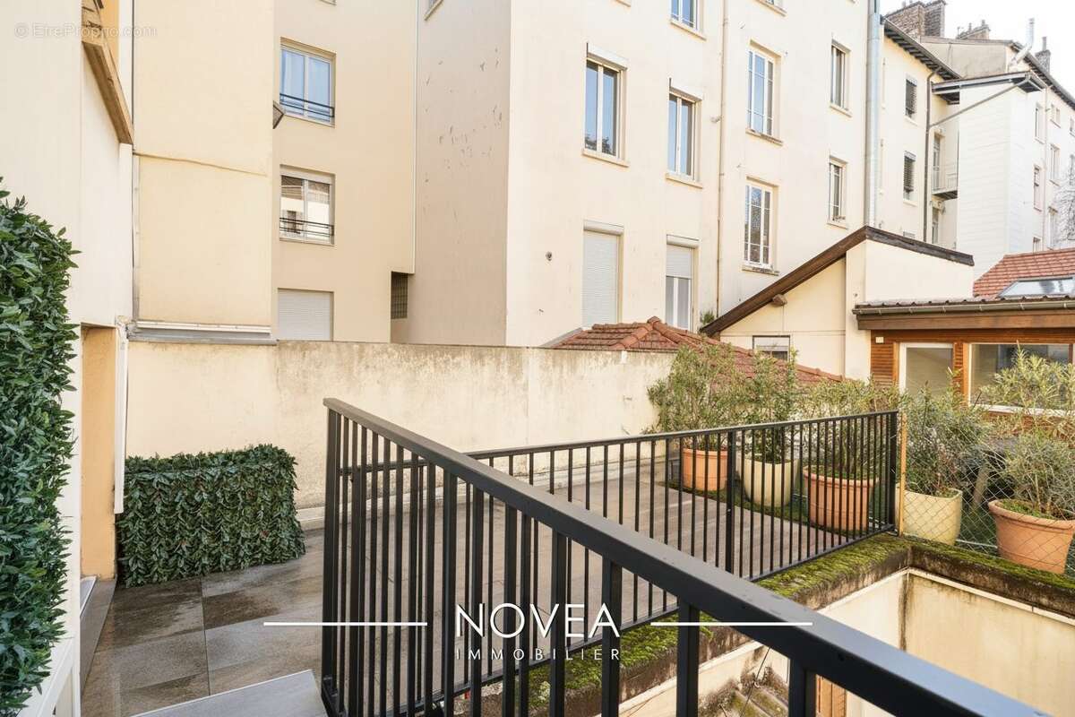 Appartement 120 m² à Villeurbanne  - photo 7