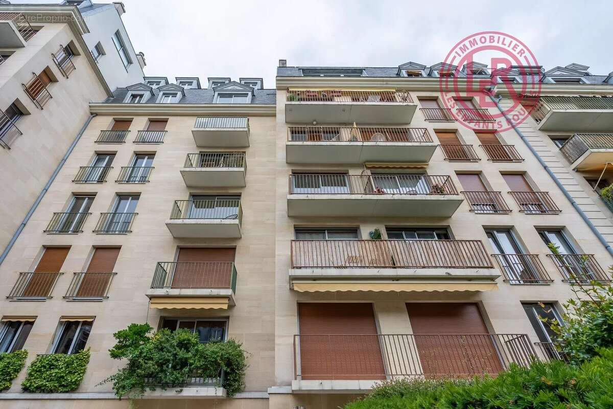 Appartement à PARIS-3E