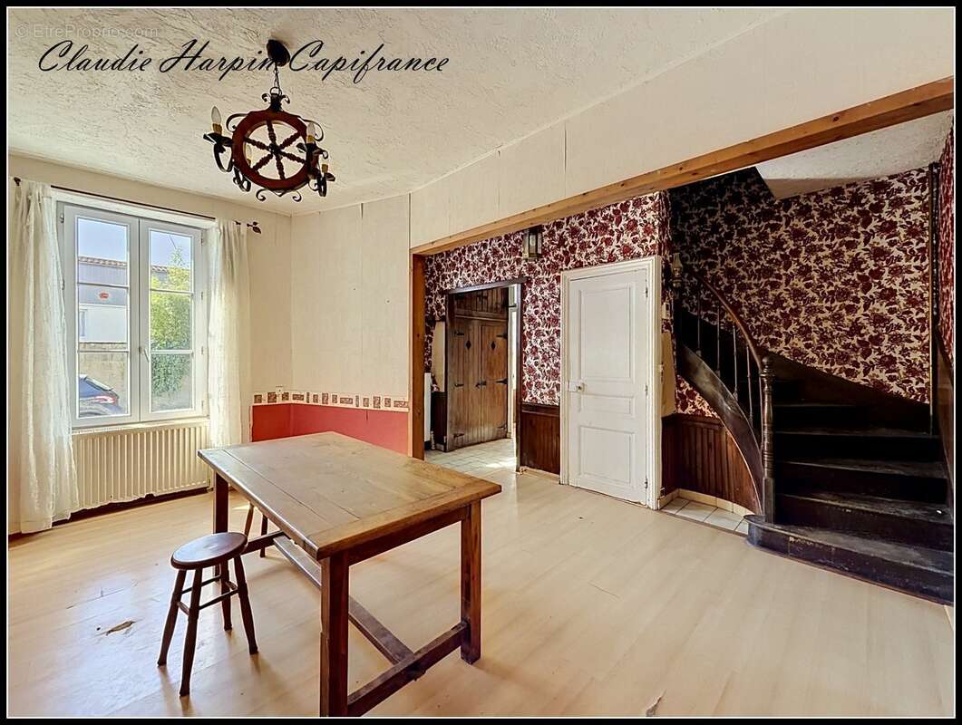 Maison à vendre 6 pièces PARTHENAY (79) - 4 Ch - parcelle d'environ 250 m² -proche centre ville - photo 5