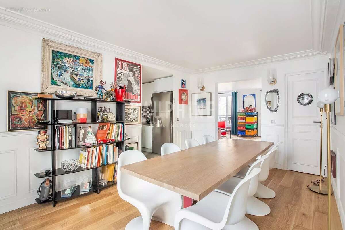 Appartement à PARIS-7E
