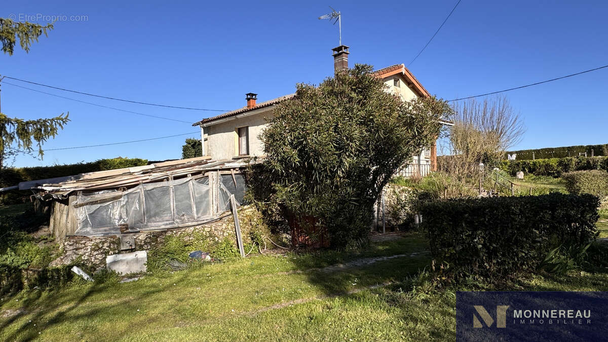 Maison à BARRET