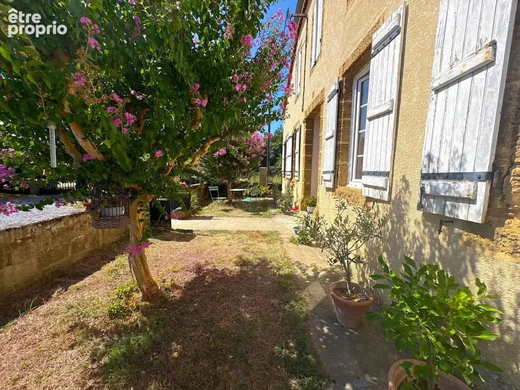 Maison à vendre 5 pièces 165m2 avec dépendances Proche de LE HOUGA (32) - photo 2