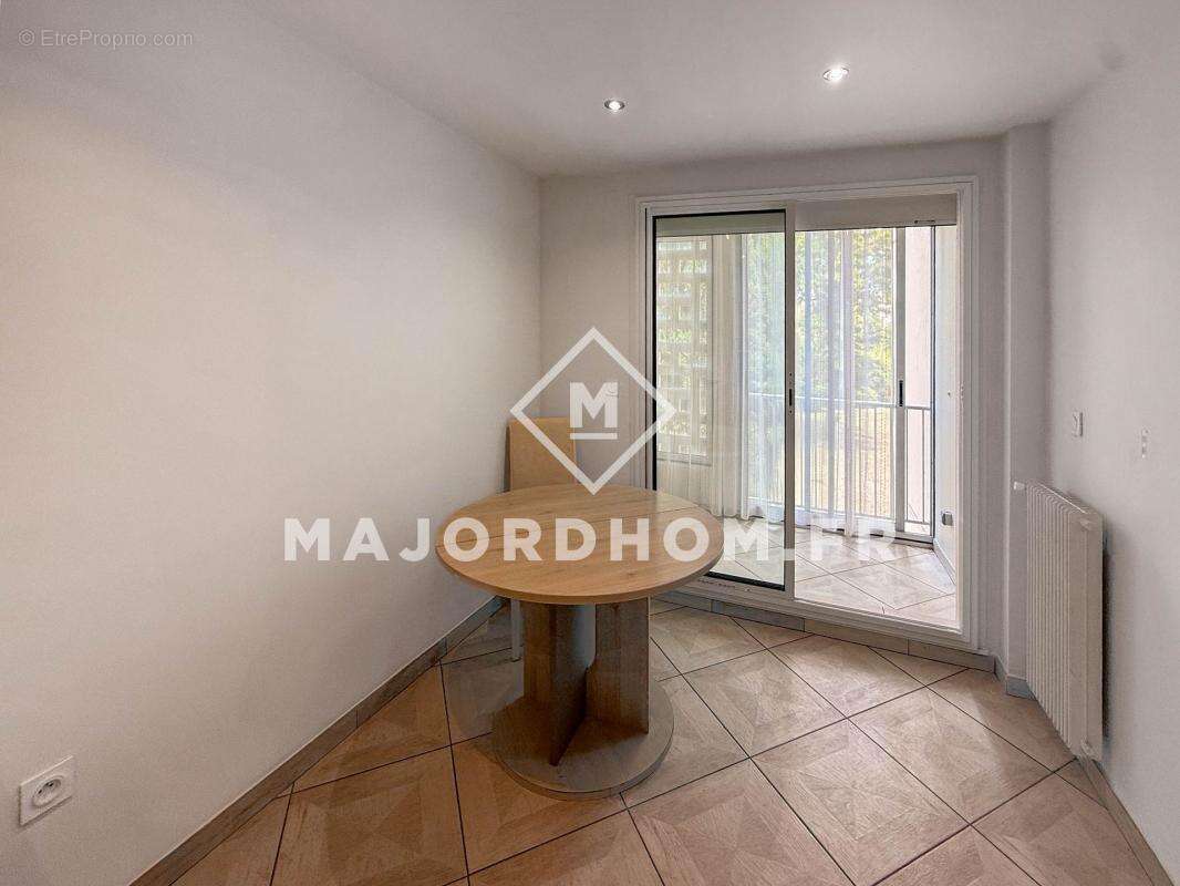 Appartement à MARSEILLE-8E