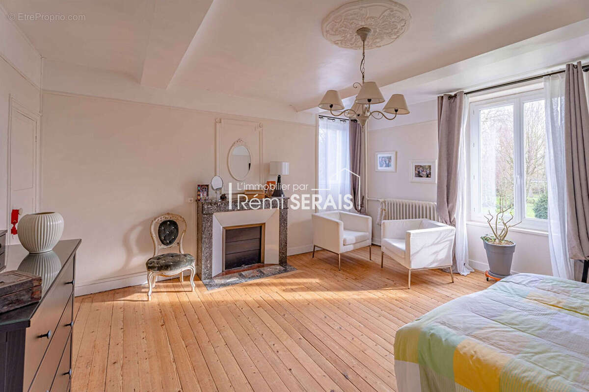 Domaine de charme avec dépendance de 300 m² - photo 8