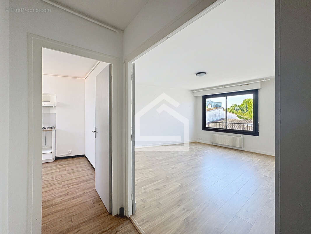 Appartement à BORDEAUX