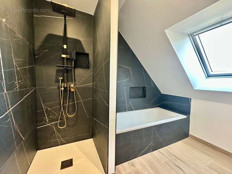 Maison à GRAND-CHAMP