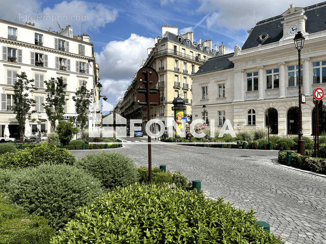 Appartement à NEUILLY-SUR-SEINE