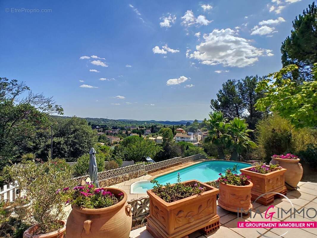 Maison à VAILHAUQUES