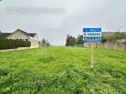 Terrain à AILLY-SUR-NOYE