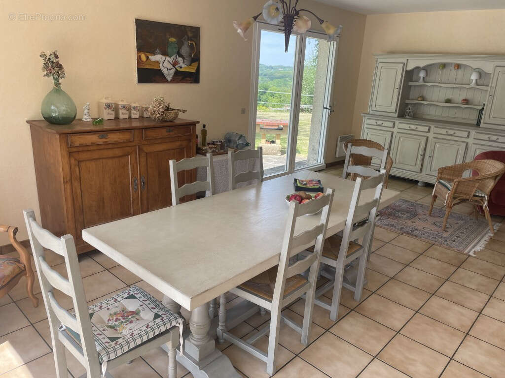 Maison à ORGNAC-SUR-VEZERE