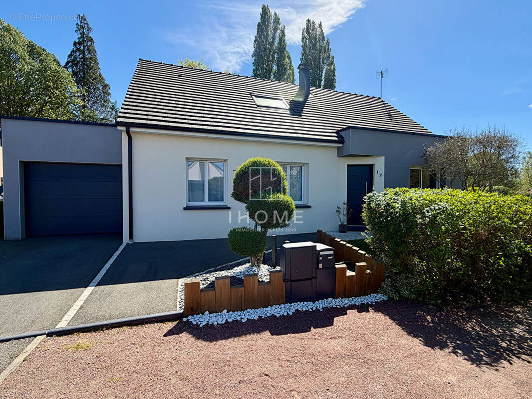 Maison à SAINT-SATURNIN