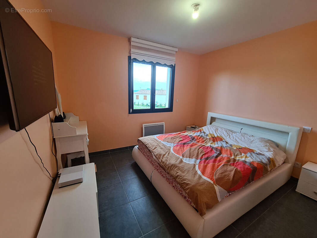 Maison avec un terrain de 1000 m² environ - photo 6
