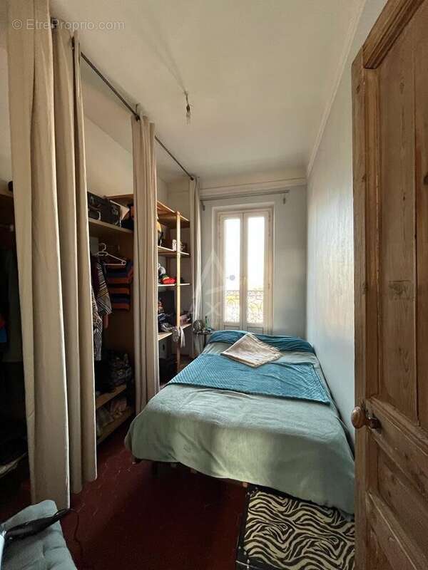 Appartement à MARSEILLE-3E