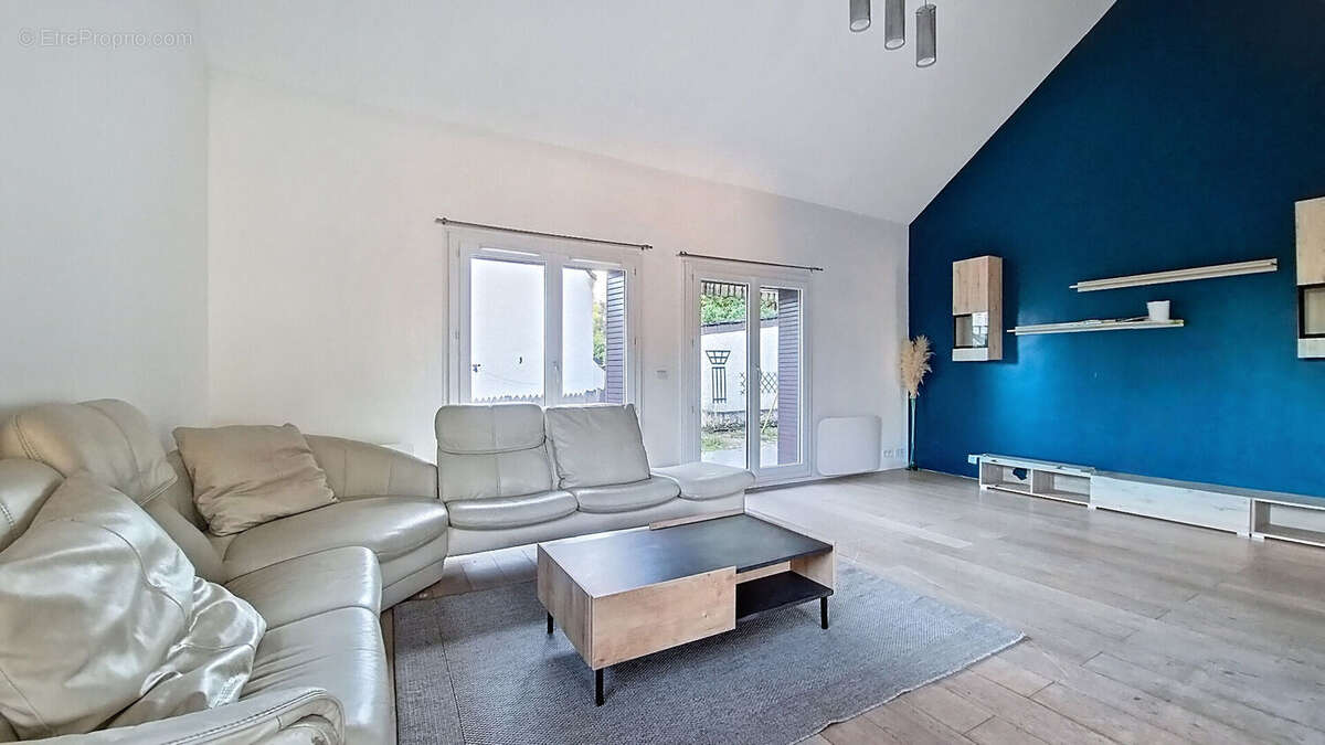 Maison à LIMEIL-BREVANNES