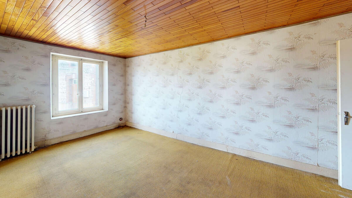 Appartement à UNIEUX