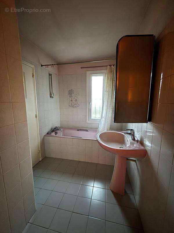 Maison à VILLEMOUSTAUSSOU