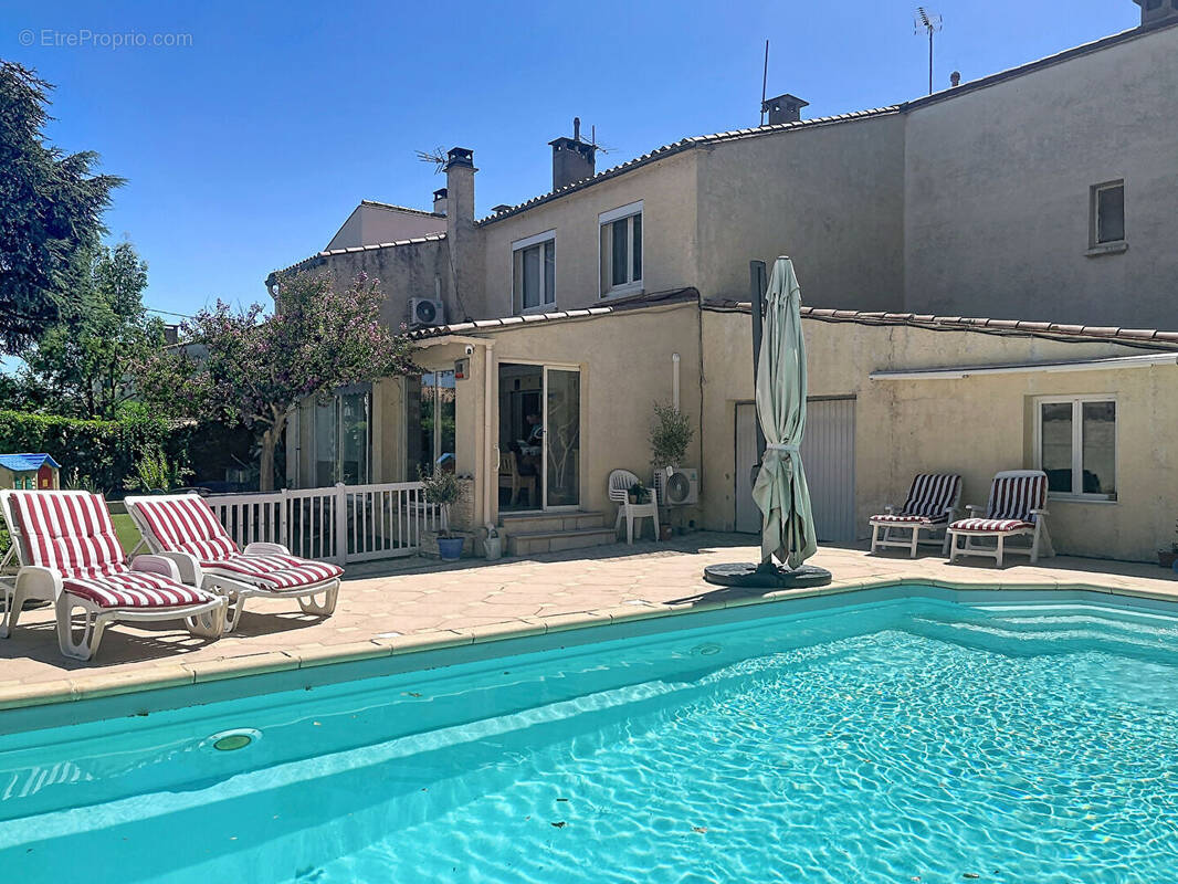 Maison à NIMES