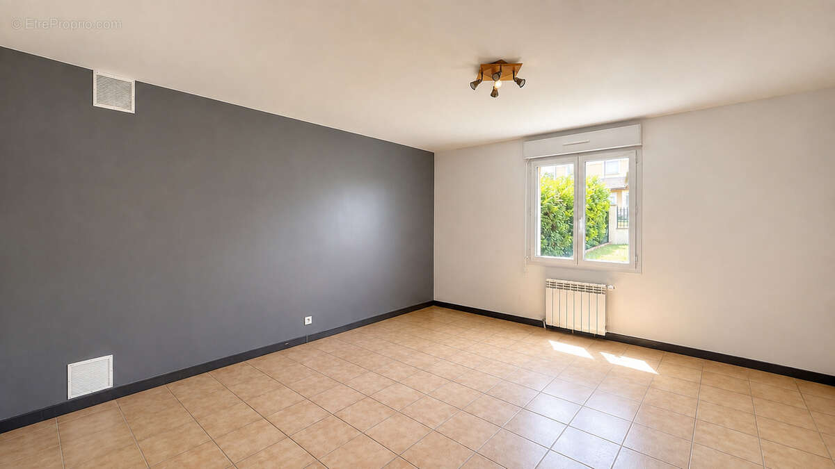 Maison 8 pieces - 2 logements - photo 11