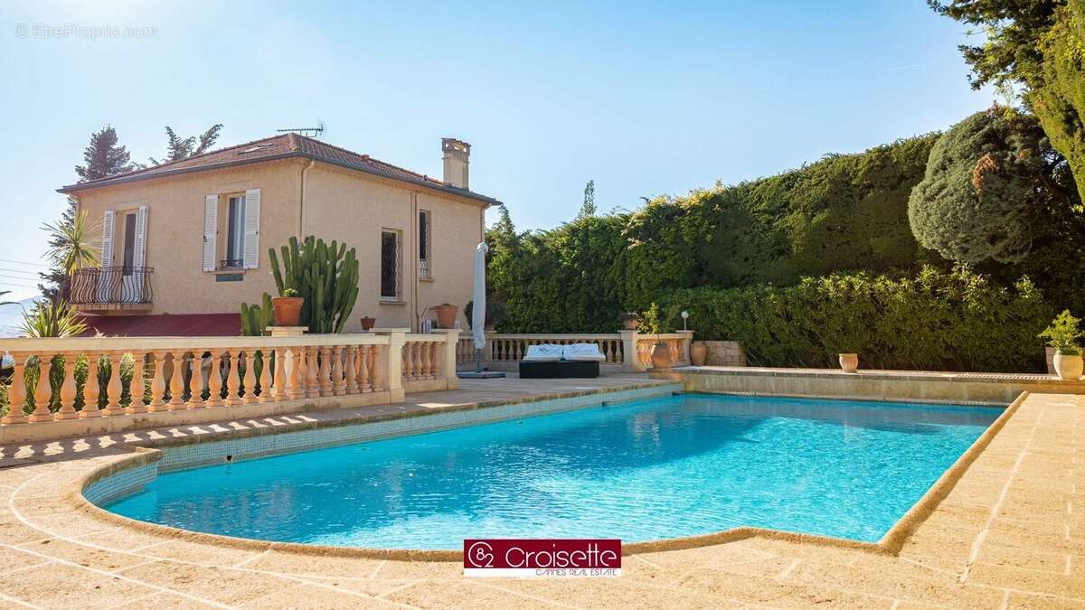 Maison à LE CANNET