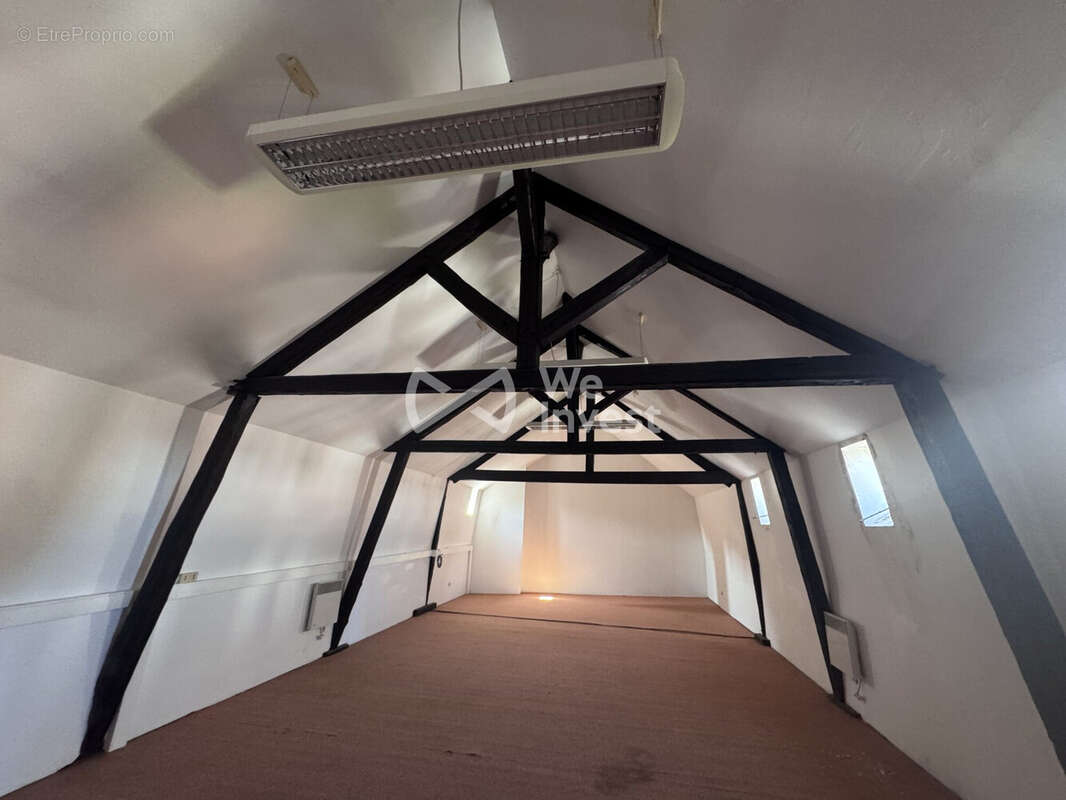 Maison à AVESNES-SUR-HELPE