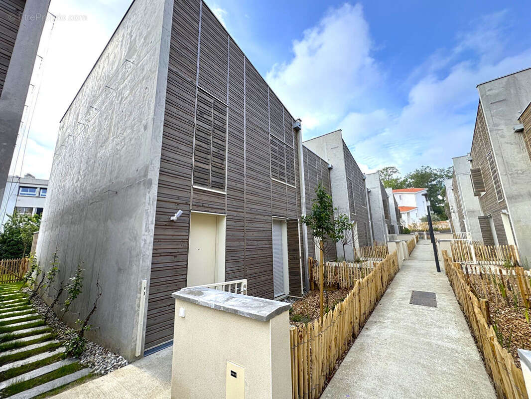 Maison à RAMONVILLE-SAINT-AGNE