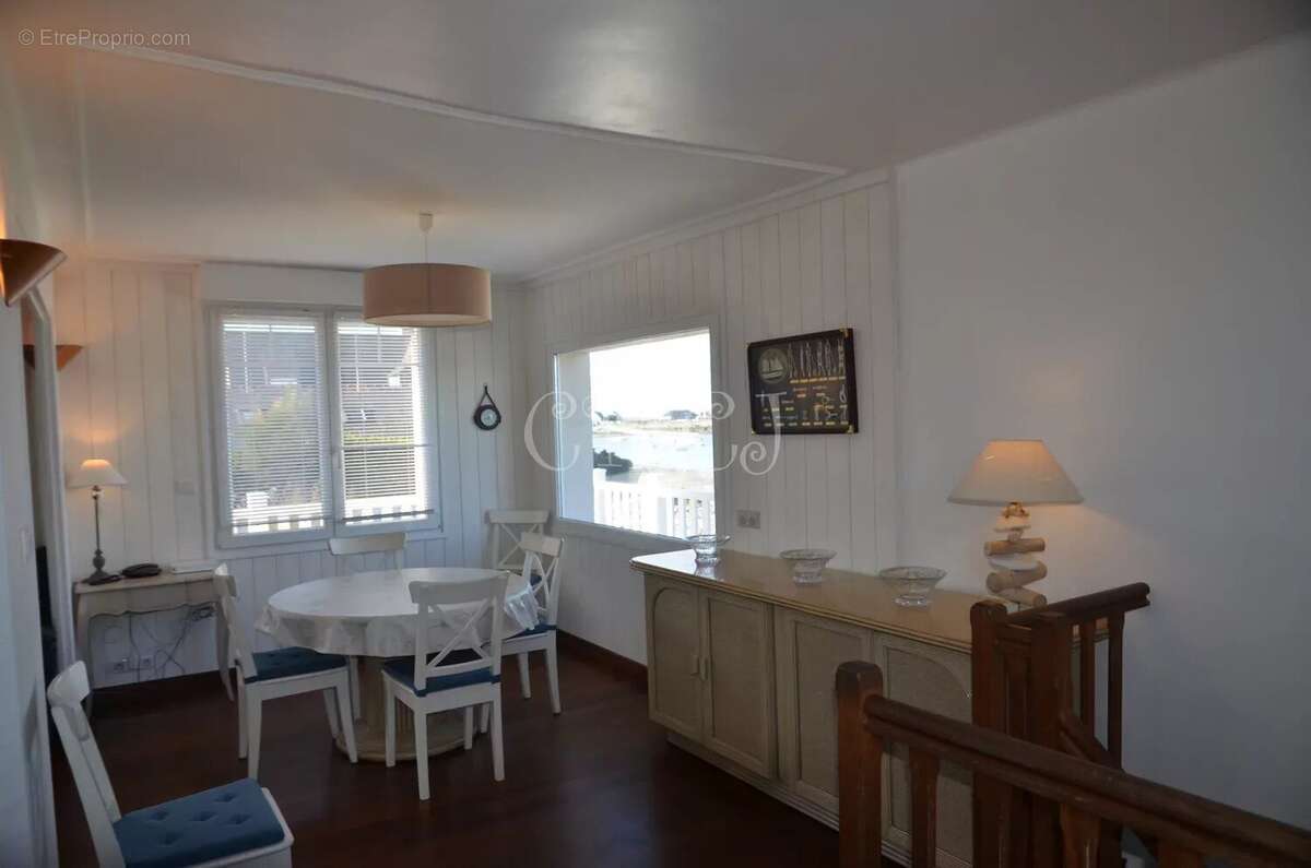 Maison à TREDREZ-LOCQUEMEAU