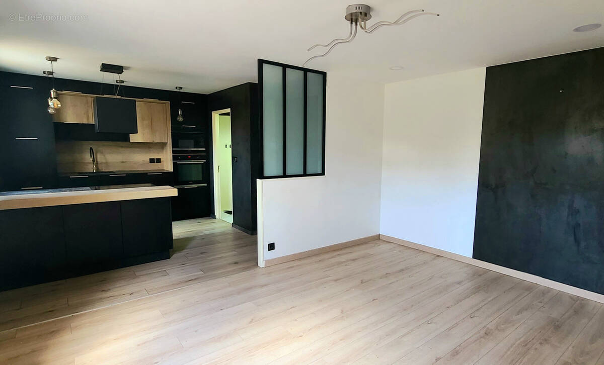 Maison à CHOISY-LE-ROI