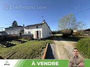 Maison à AVAILLES-LIMOUZINE