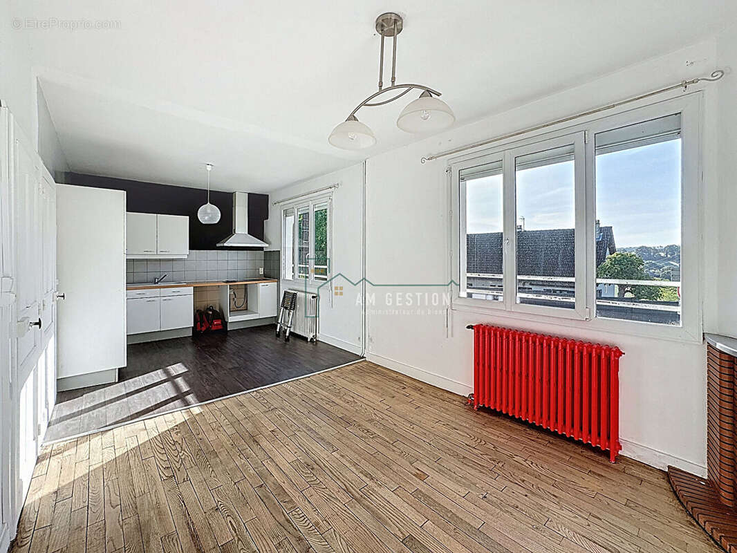 Maison à AIXE-SUR-VIENNE