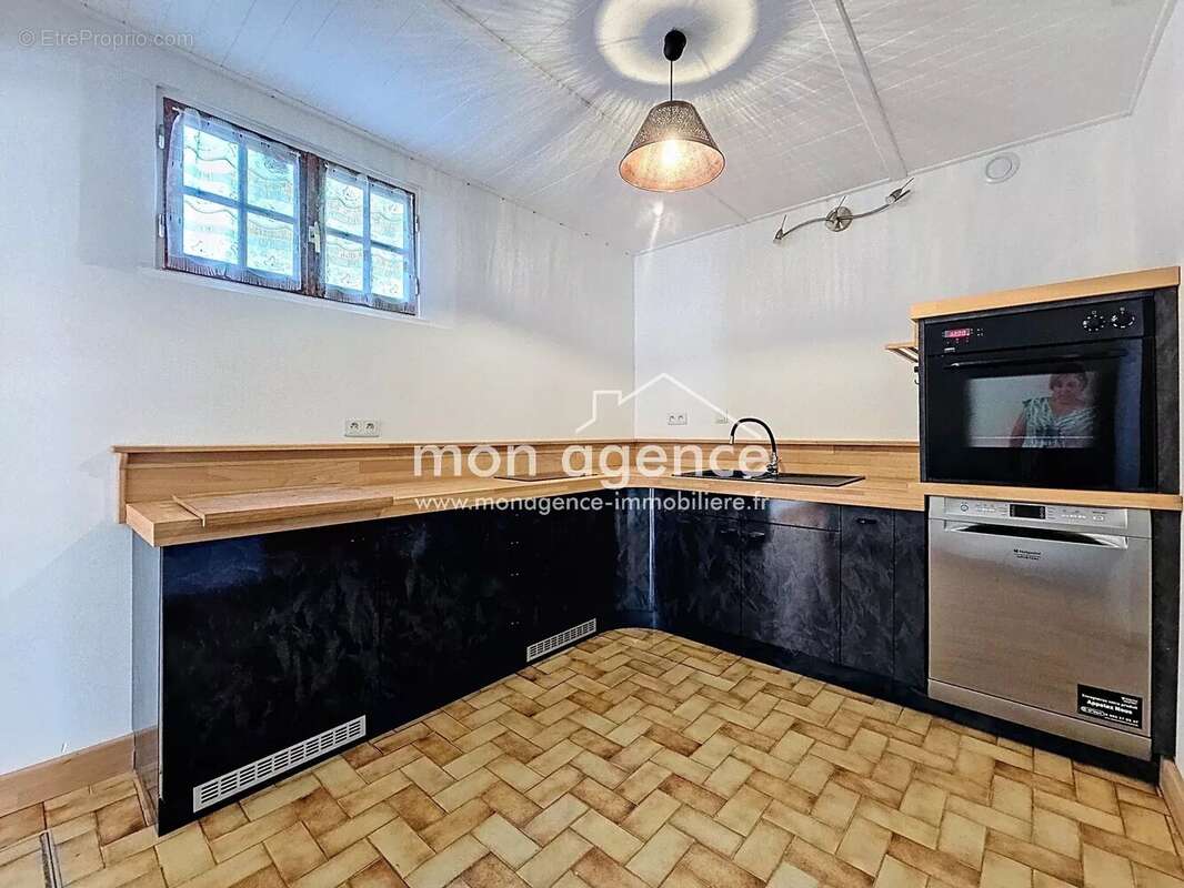 Maison à LES AUTHIEUX-SUR-LE-PORT-SAINT-OUEN