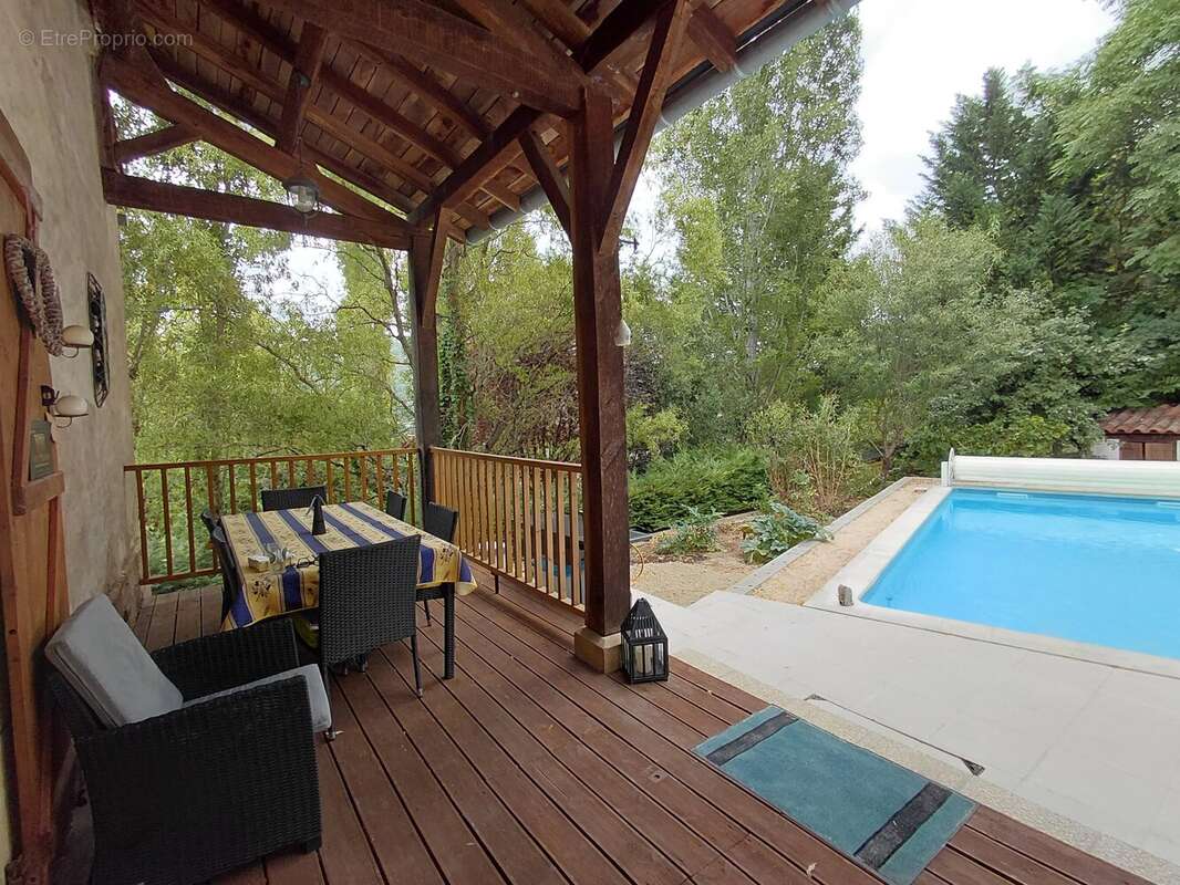 Charmante maison avec piscine à Puycelsi - photo 13